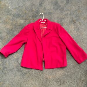 Harve Banard Hot pink Jacket, women’s plus Size 24, never worn (mint condition)💕